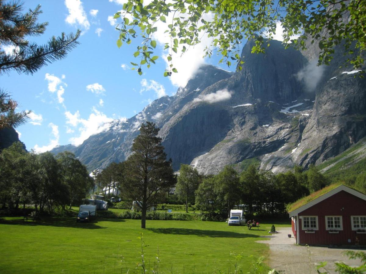 Trollveggen Camping Åndalsnes エクステリア 写真