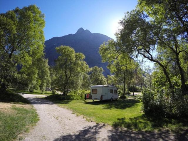 Trollveggen Camping Åndalsnes エクステリア 写真